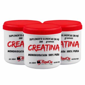 Três potes de Creatina Monohidratada 300 g da AlquiCia, totalizando 900 g de suplemento alimentar em pó.